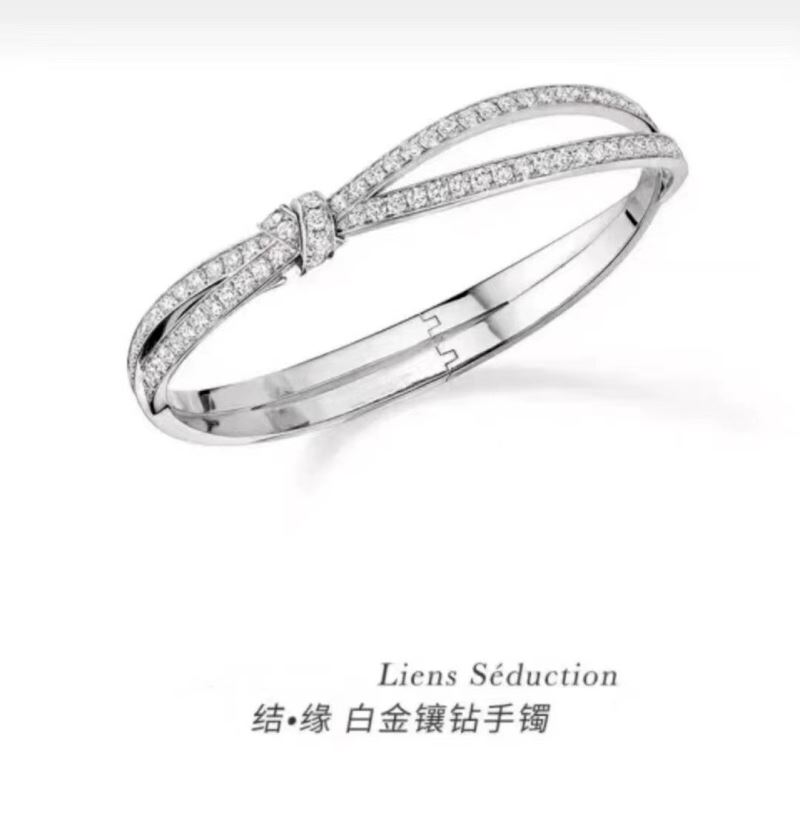 CHAUMET